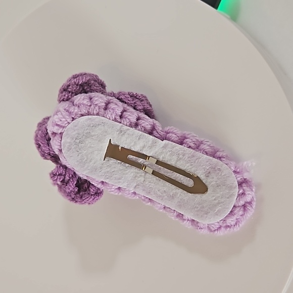 Hand Crafted Hand Knit Crochet Hair Clip Handmade Snap Clip Purple Floral Design - Picture 6 of 17